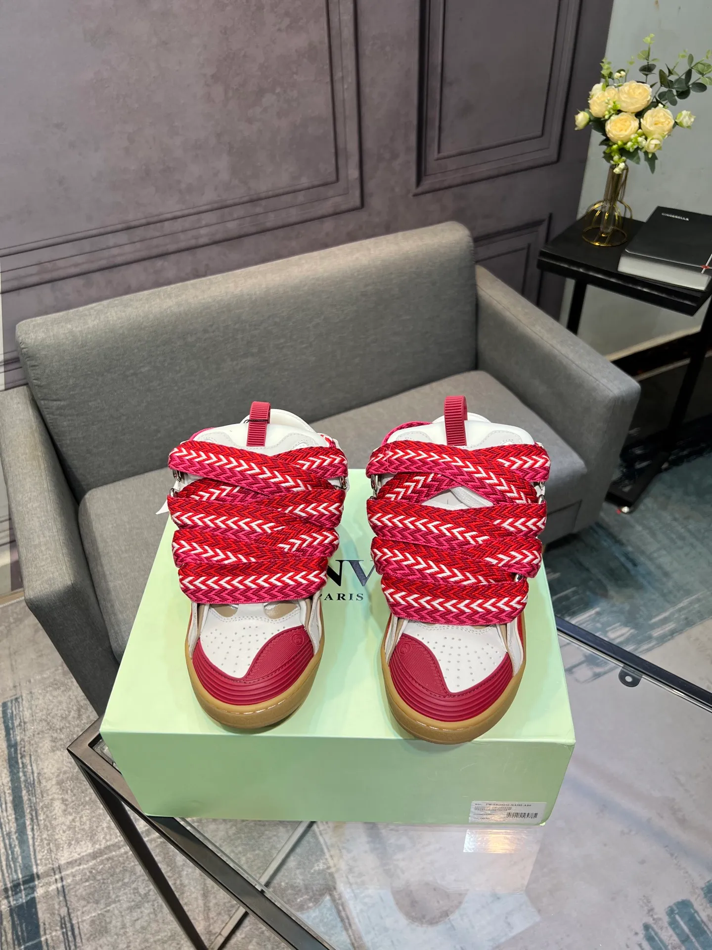 Men's men's shoes💰780 [LANVIN] Latest lace-up fashionable casual sneakers for couples High-quality CLAY couple series‼ ️ The latest trendy products of the season 🌈Many bloggers have planted grass and purchased the original open-mold customization. The upper and outsole are sewn with mark threads without edge sealing. Multiple material splicing combination design. Very versatile for fashionable and casual wear. Comfortable on the feet. Recommended for self-retention (upper cowhide + cow suede + breathable mesh) inner foot pad cowhide exclusive original open-mold clear logo rubber outsole ⚠️36-44 yards (45 custom-made)